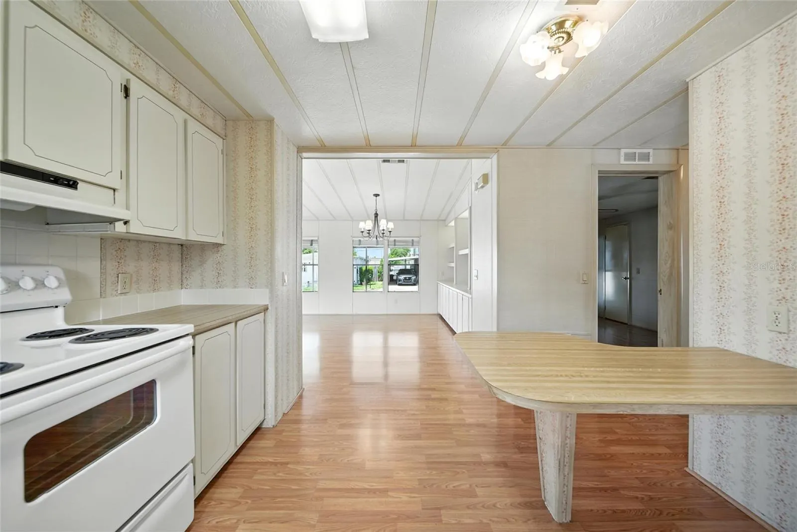1117 50TH AVE W
