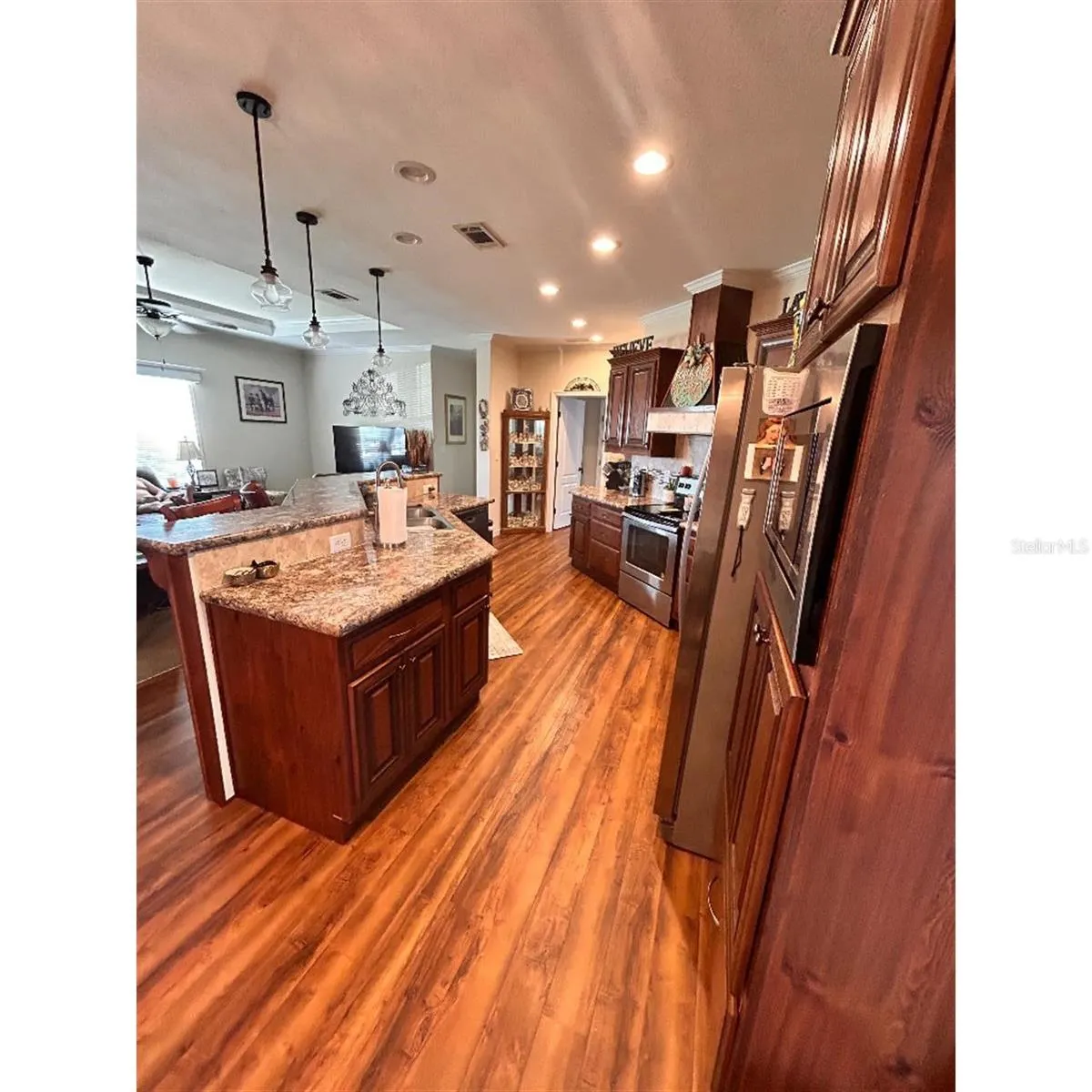 8346 KINGLET DR