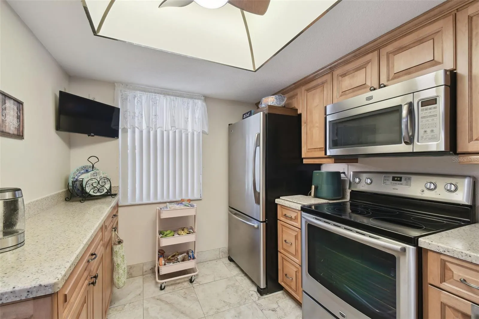 8130 BRADDOCK CIR #3, #3
