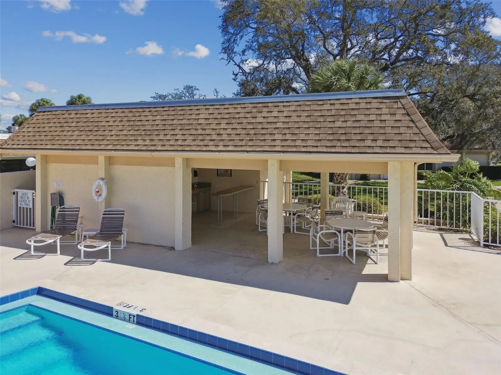 8130 BRADDOCK CIR #3, #3