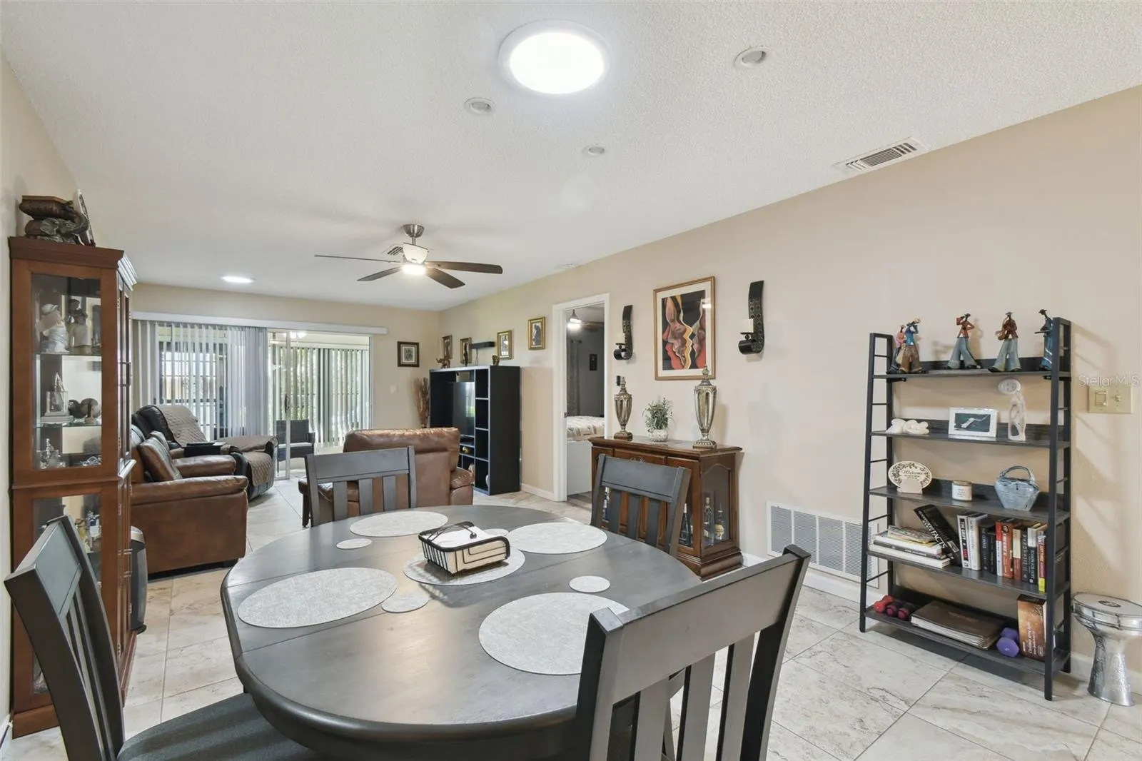 8130 BRADDOCK CIR #3, #3