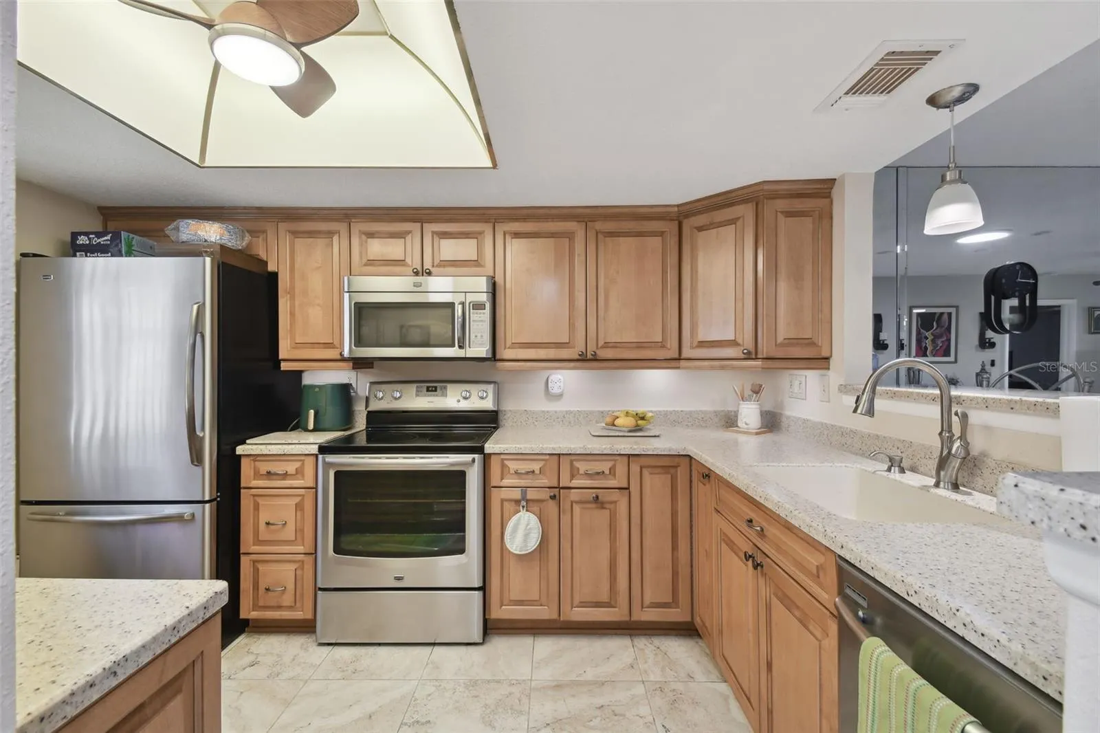 8130 BRADDOCK CIR #3, #3