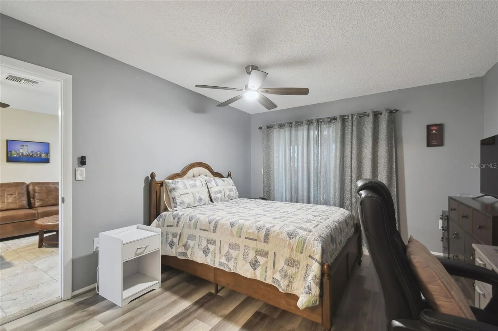 8130 BRADDOCK CIR #3, #3