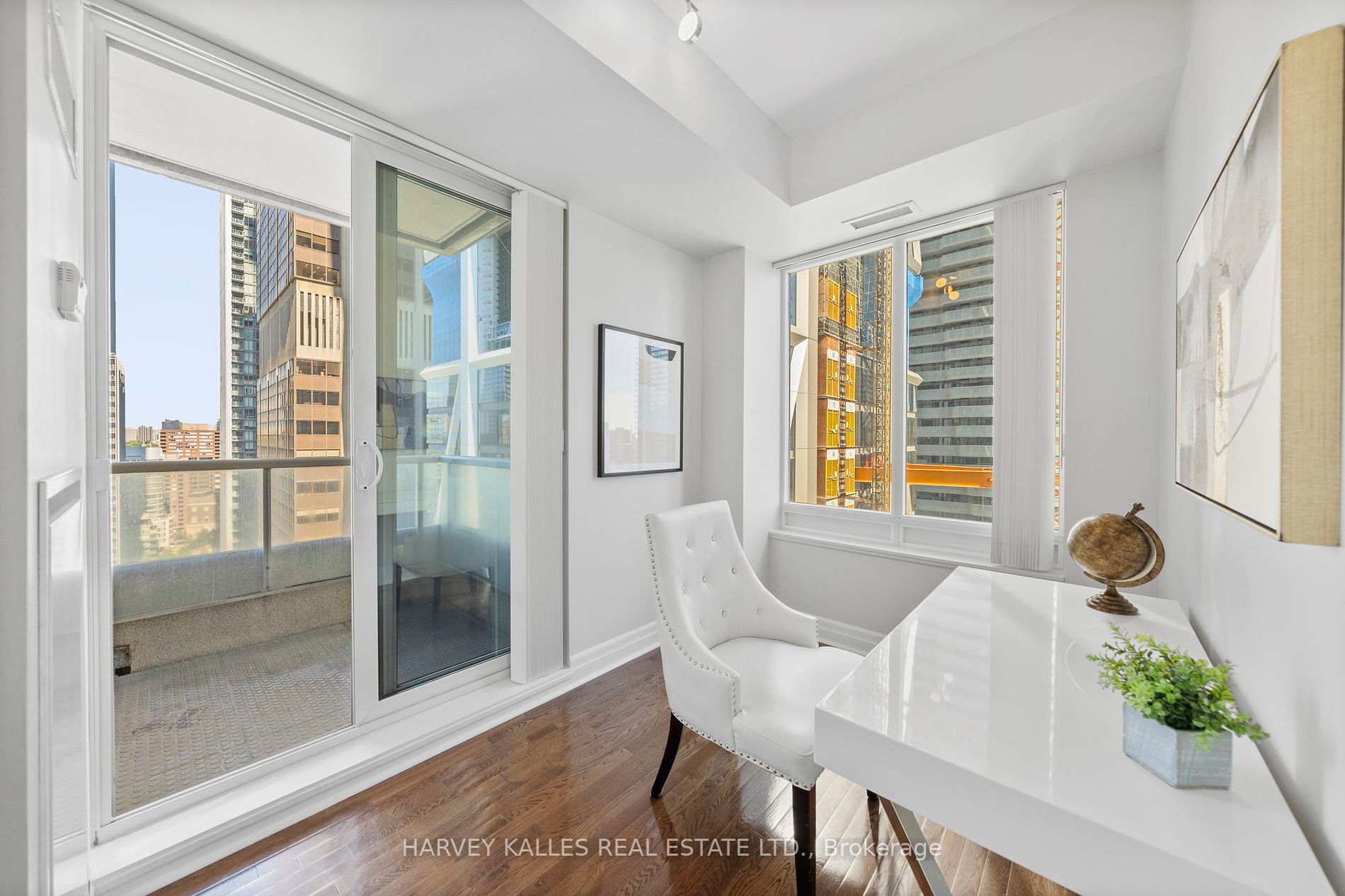35 Balmuto St, #2104