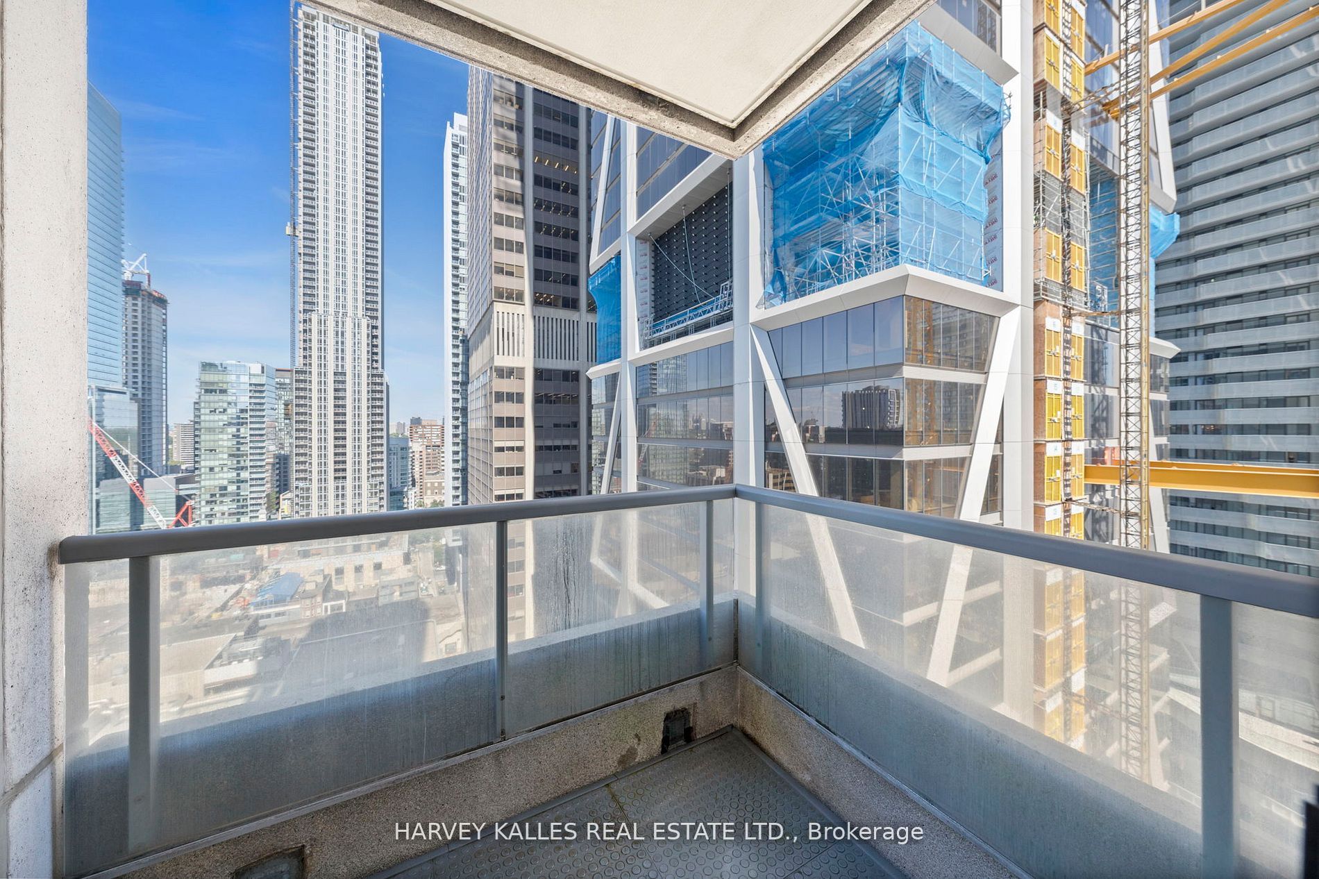 35 Balmuto St, #2104