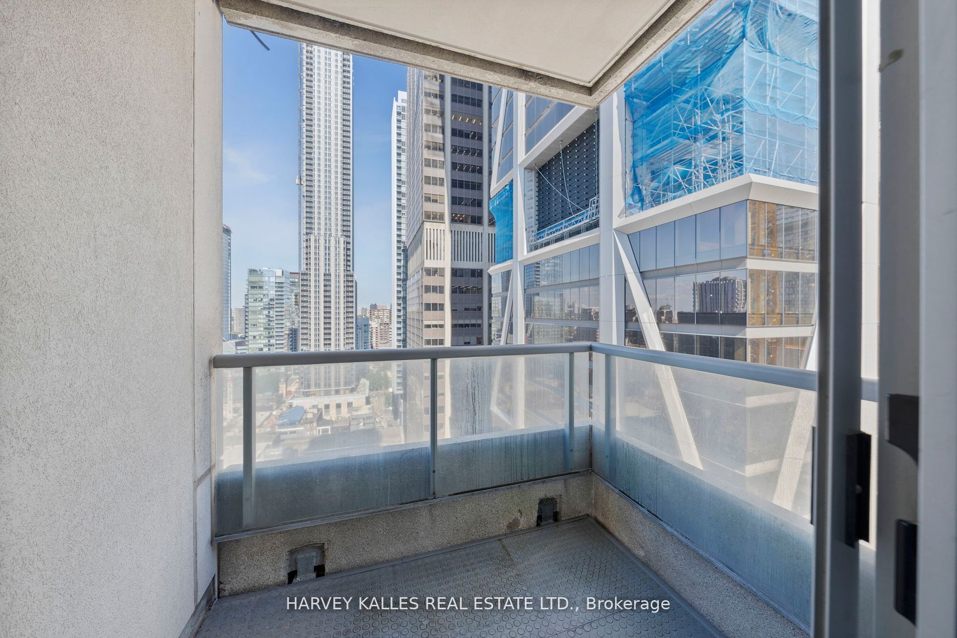 35 Balmuto St, #2104
