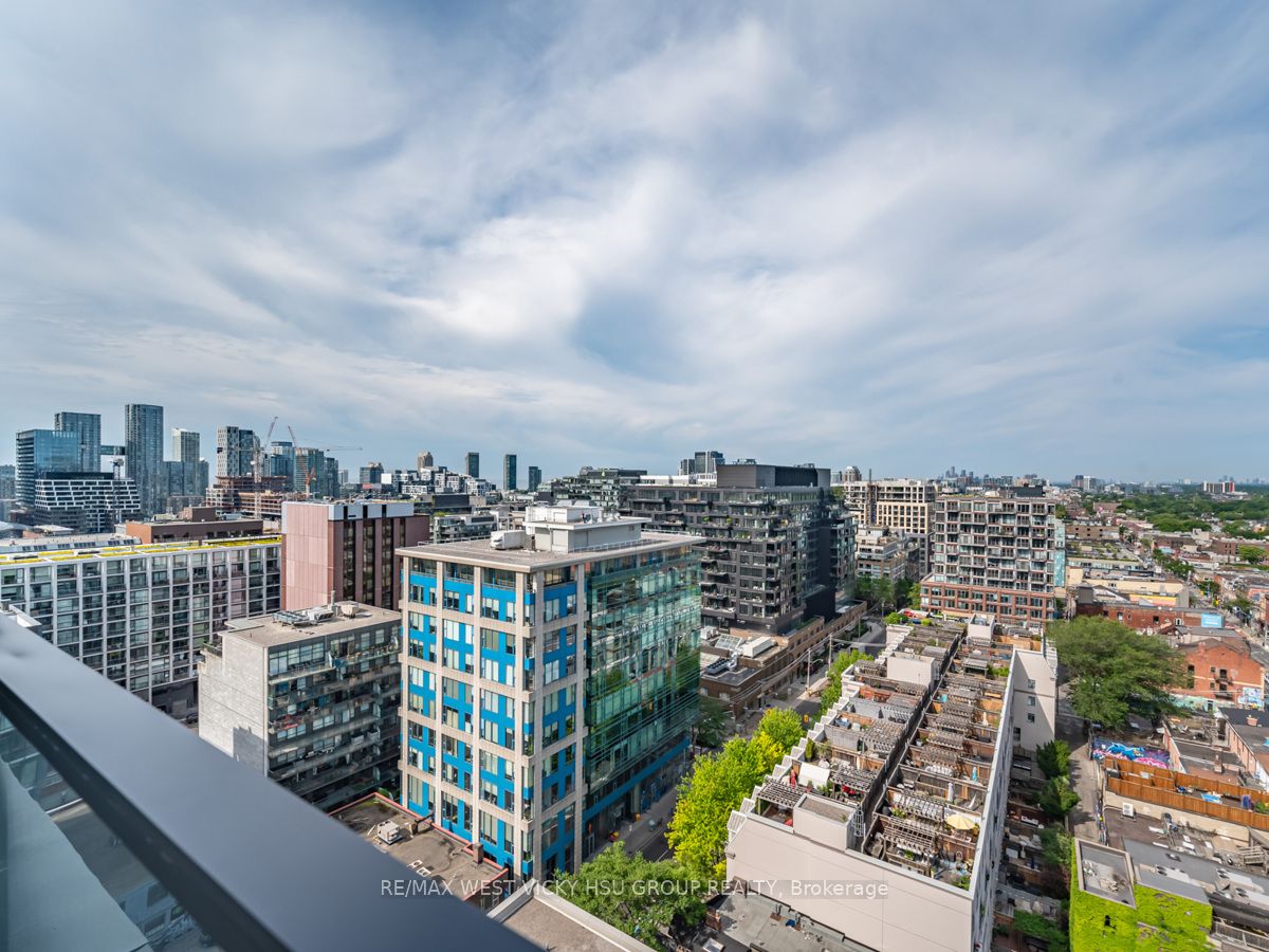 458 Richmond St W, #806