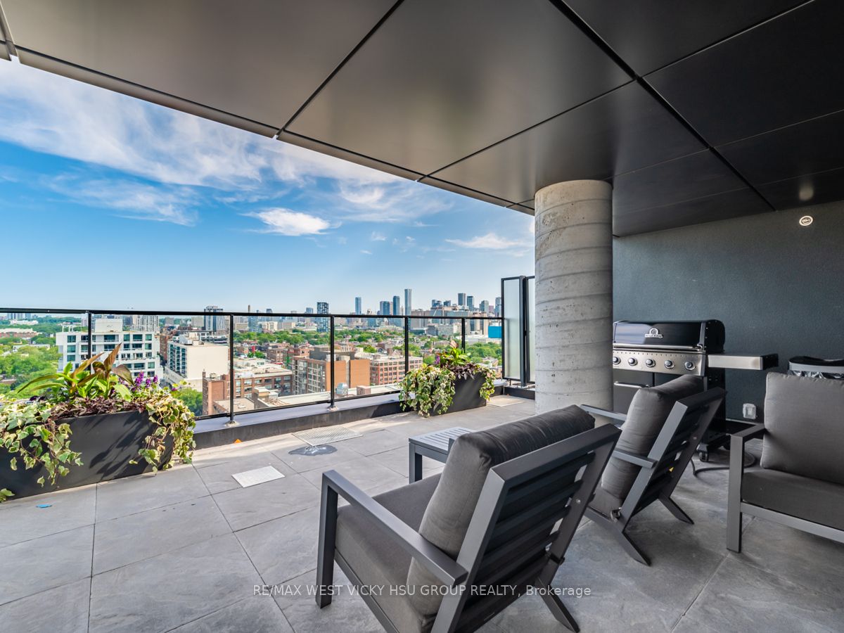 458 Richmond St W, #806