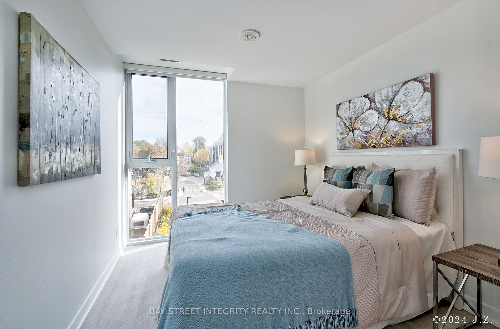 185 Alberta Ave, #403