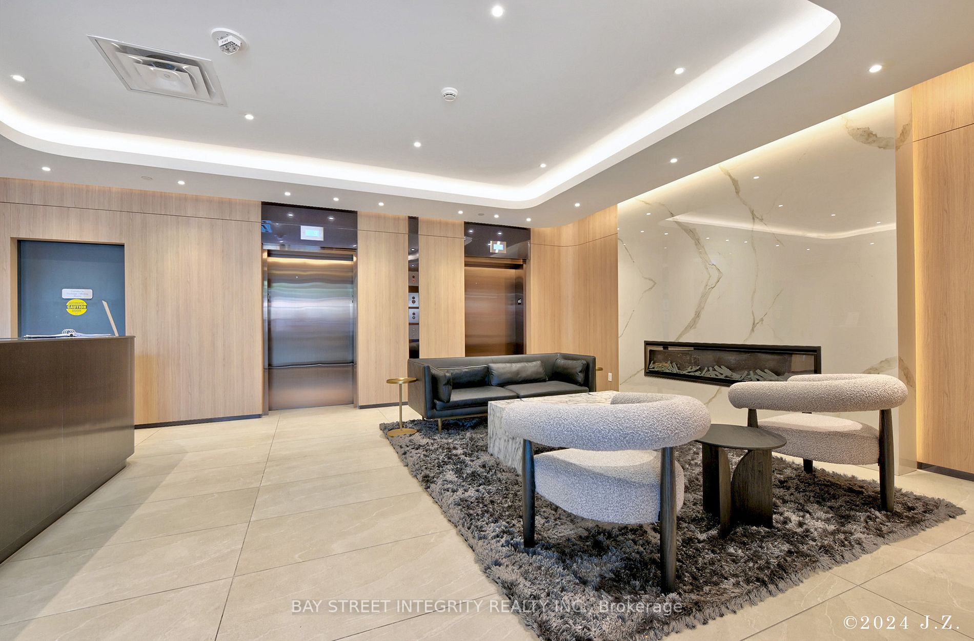 185 Alberta Ave, #403