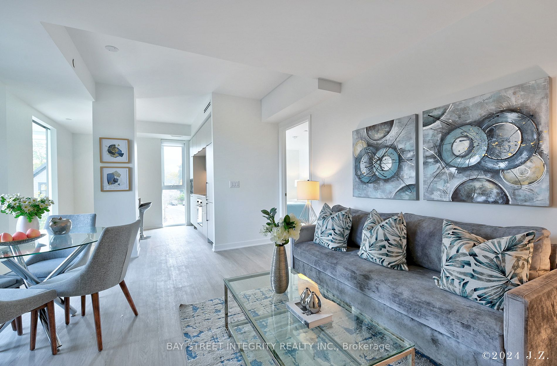 185 Alberta Ave, #403