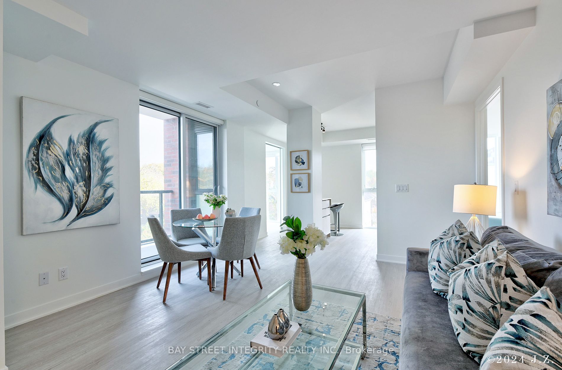 185 Alberta Ave, #403
