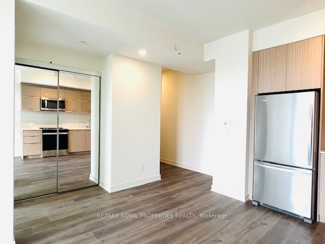 10 Deerlick Crt, #2207