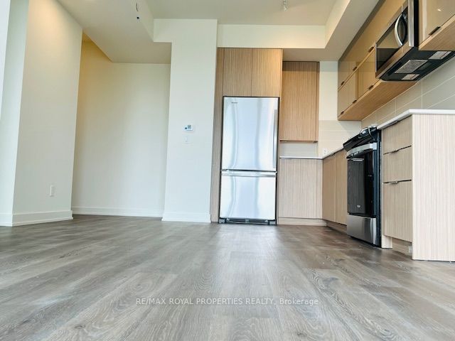 10 Deerlick Crt, #2207