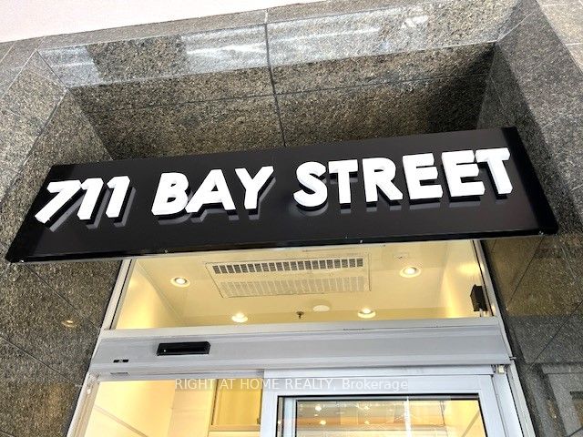 711 Bay St, #1616