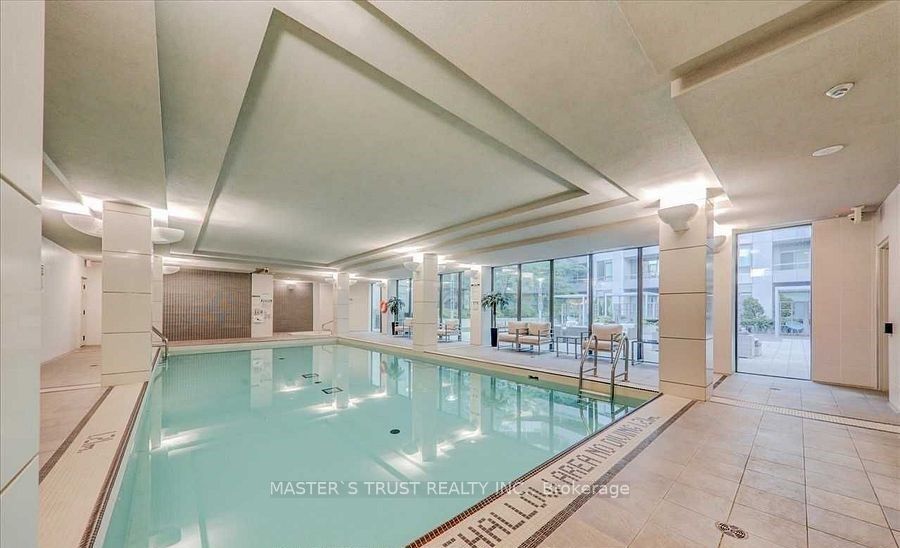 25 Lower Simcoe St, #809