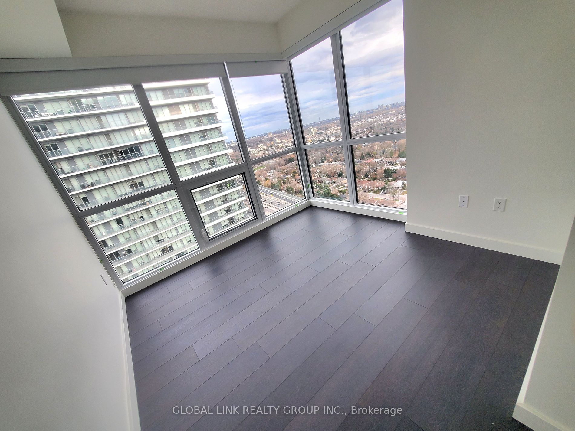 95 MCMAHON Dr, #3502