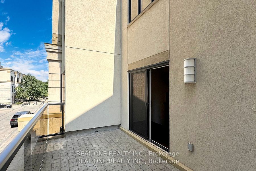 115 Harrison Garden Blvd, #Th 49