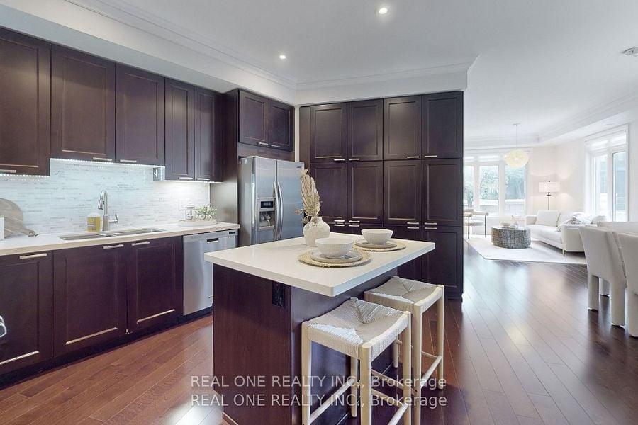 115 Harrison Garden Blvd, #Th 49