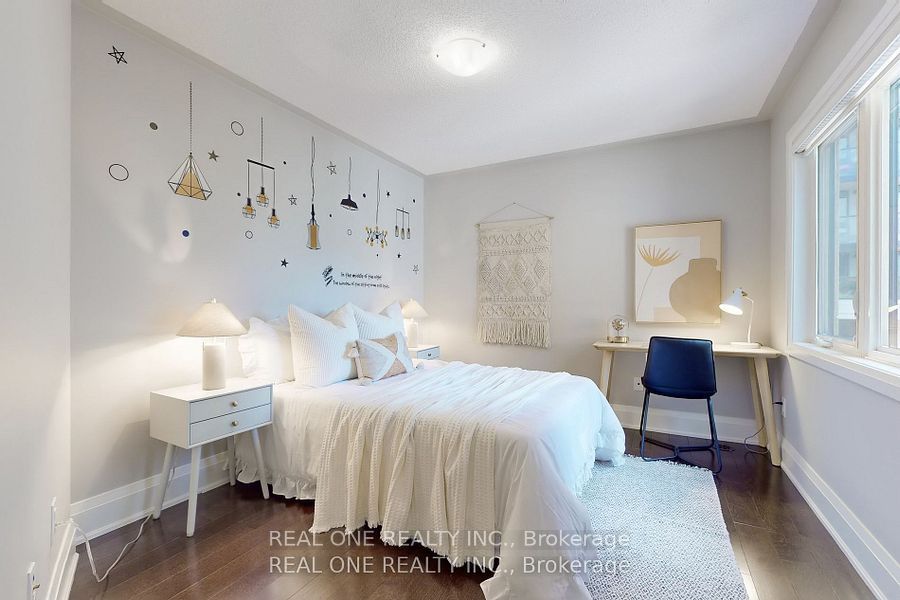 115 Harrison Garden Blvd, #Th 49