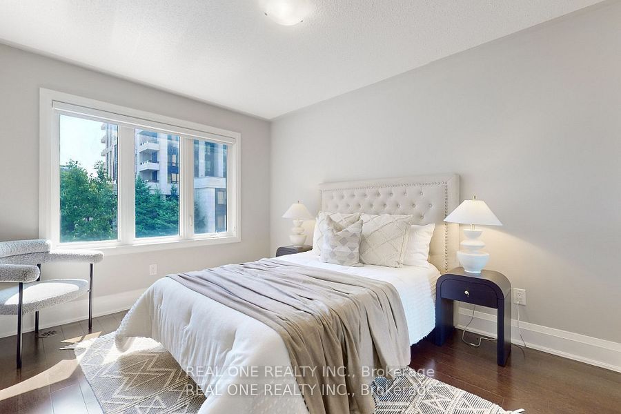 115 Harrison Garden Blvd, #Th 49