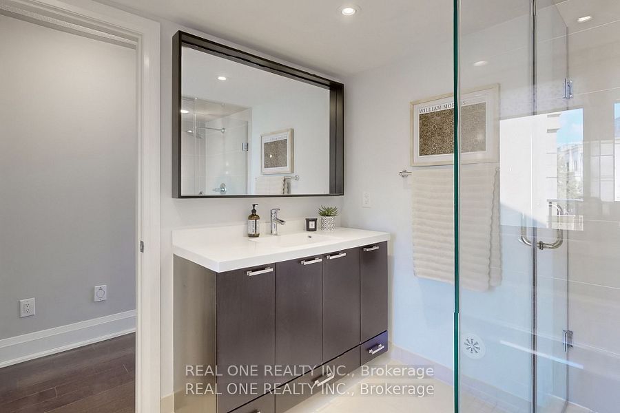 115 Harrison Garden Blvd, #Th 49