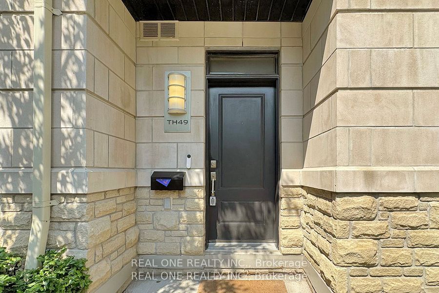 115 Harrison Garden Blvd, #Th 49