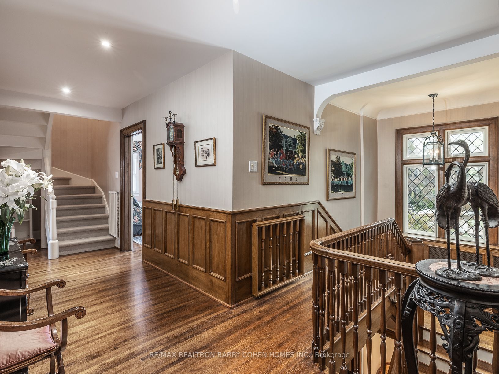 253 Dunvegan Rd