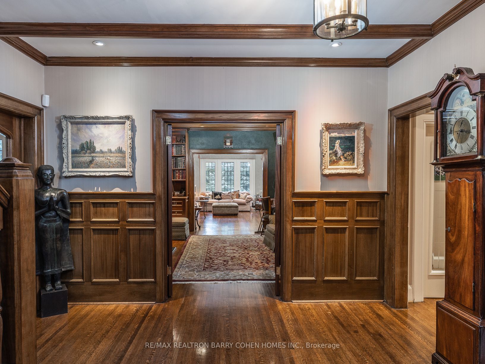 253 Dunvegan Rd