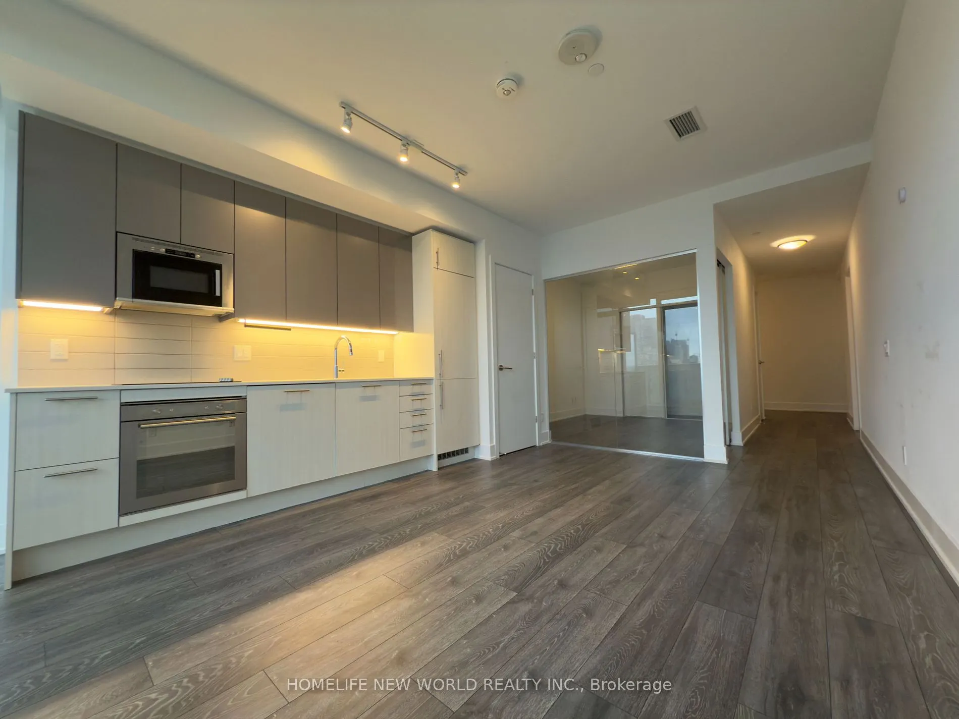 403 Church St, #2413