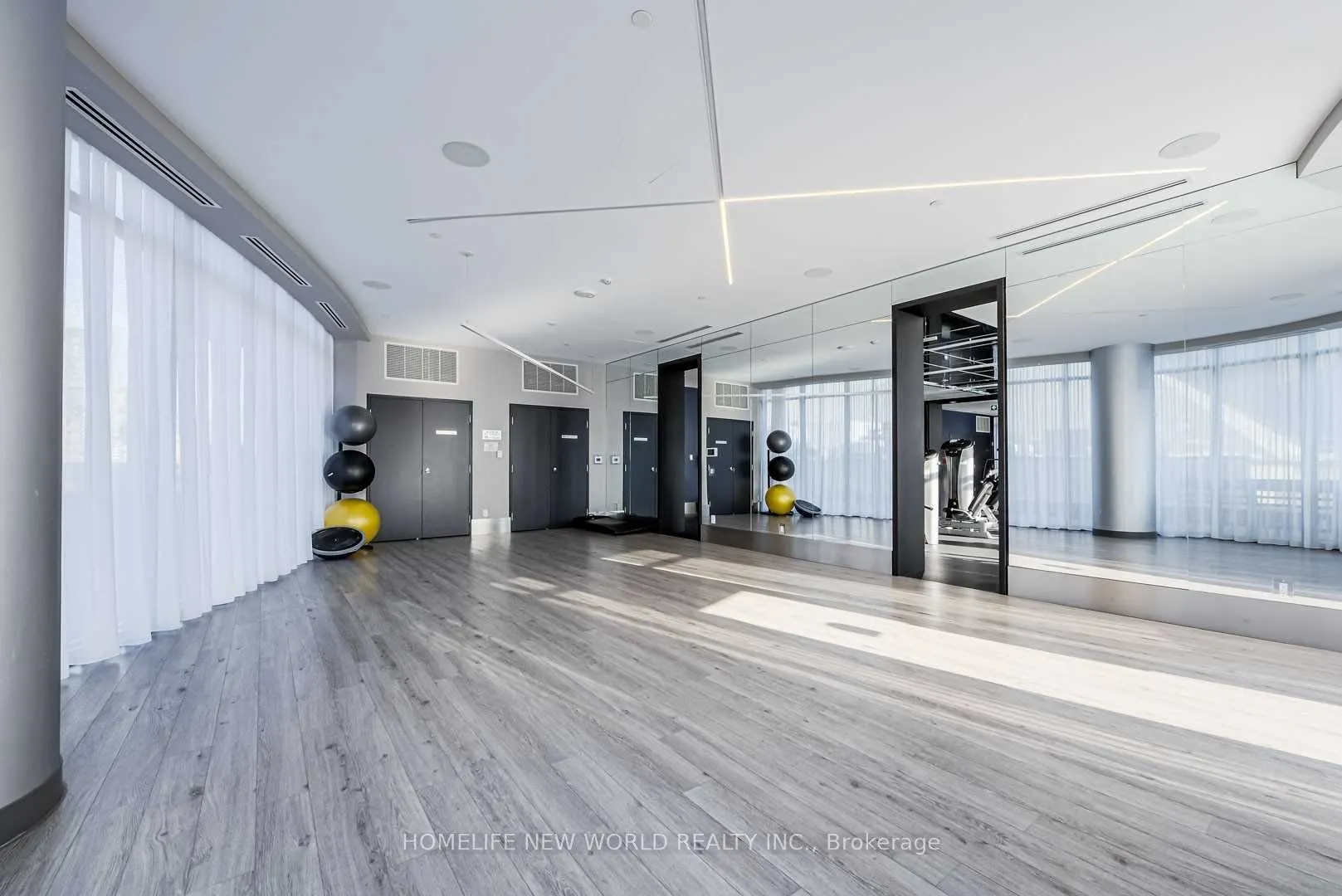 403 Church St, #2413