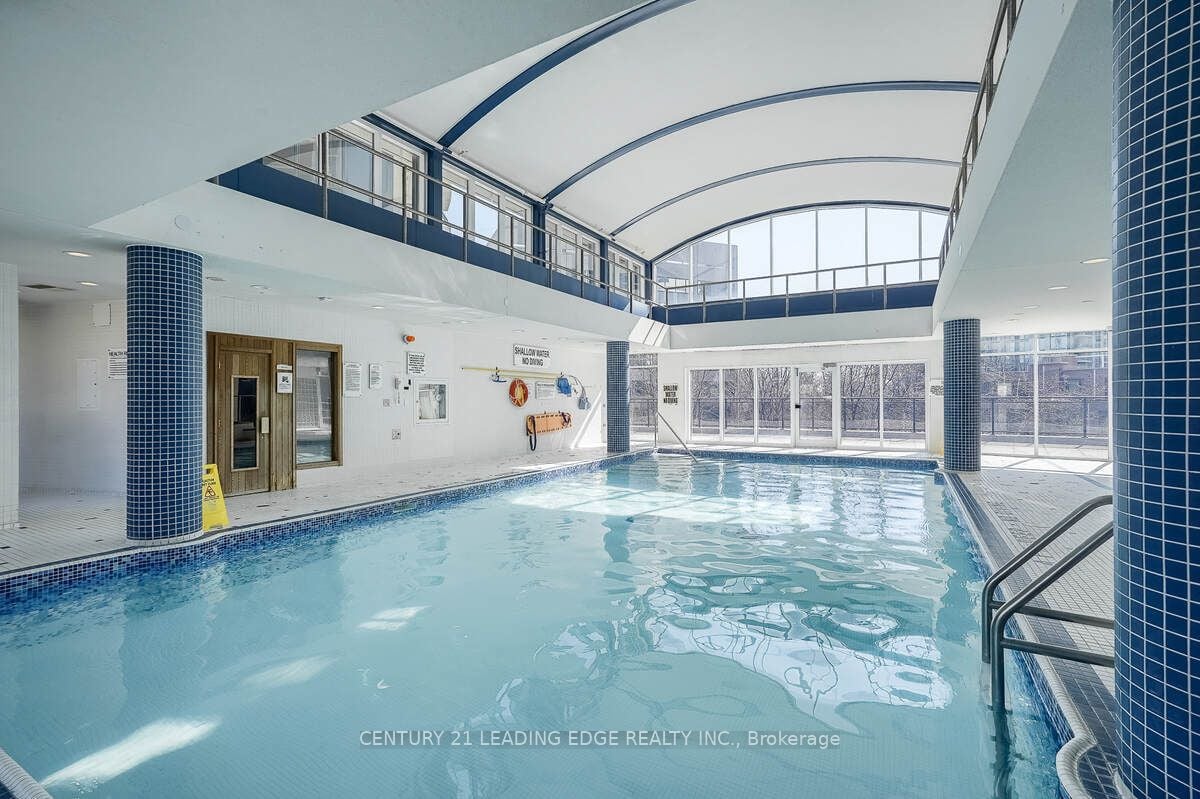 33 Sheppard Ave E, #910