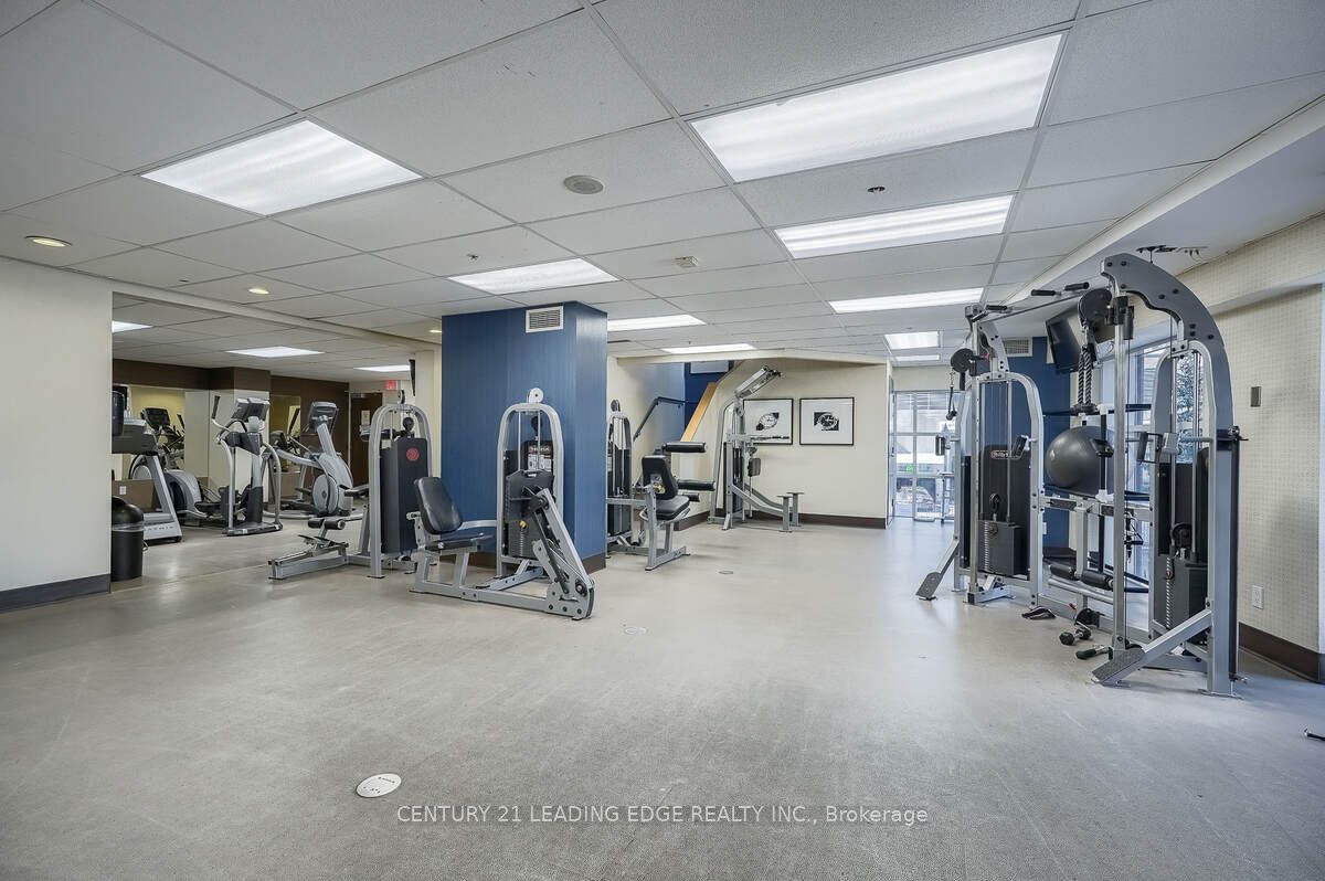 33 Sheppard Ave E, #910