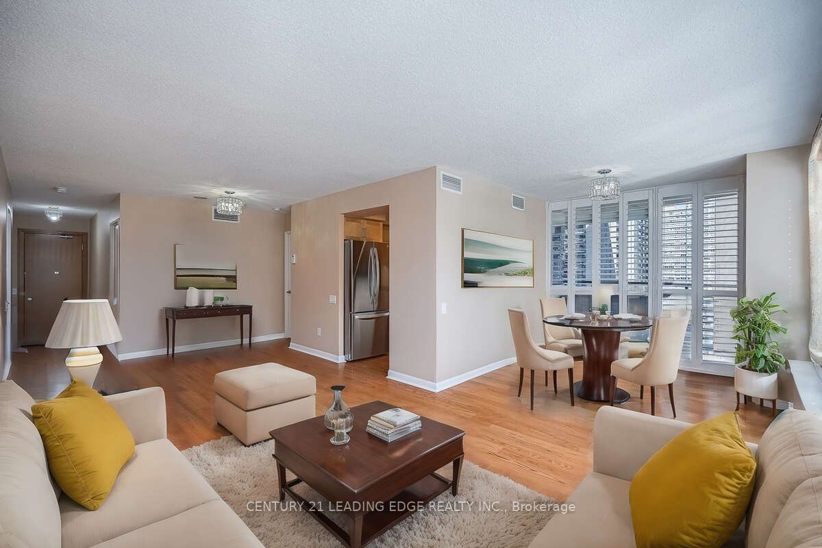 33 Sheppard Ave E, #910