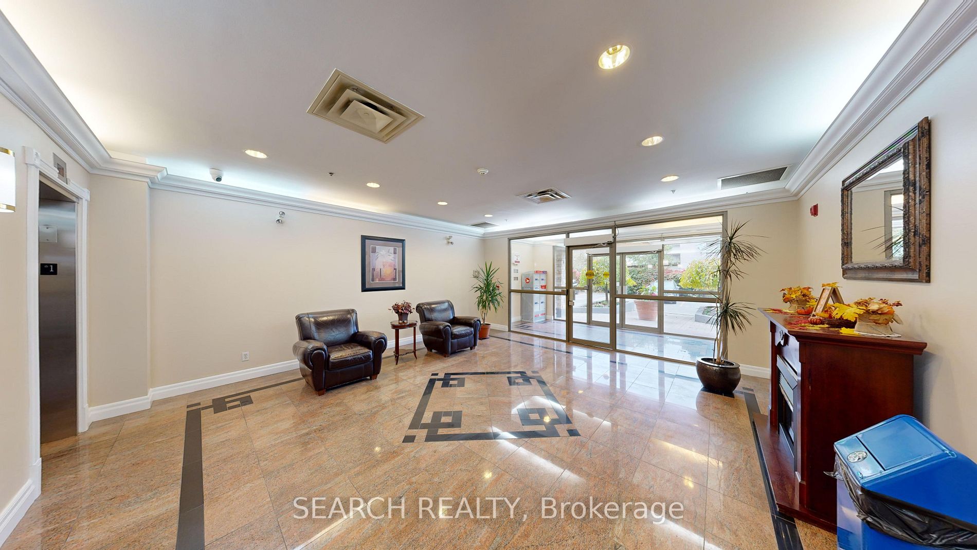 778 Sheppard Ave W, #306