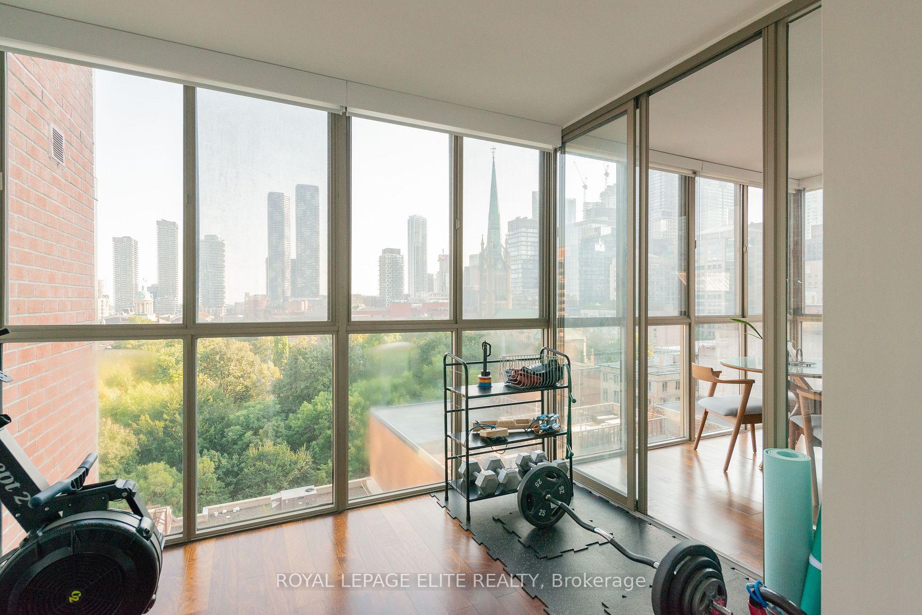 95 LOMBARD St, #904