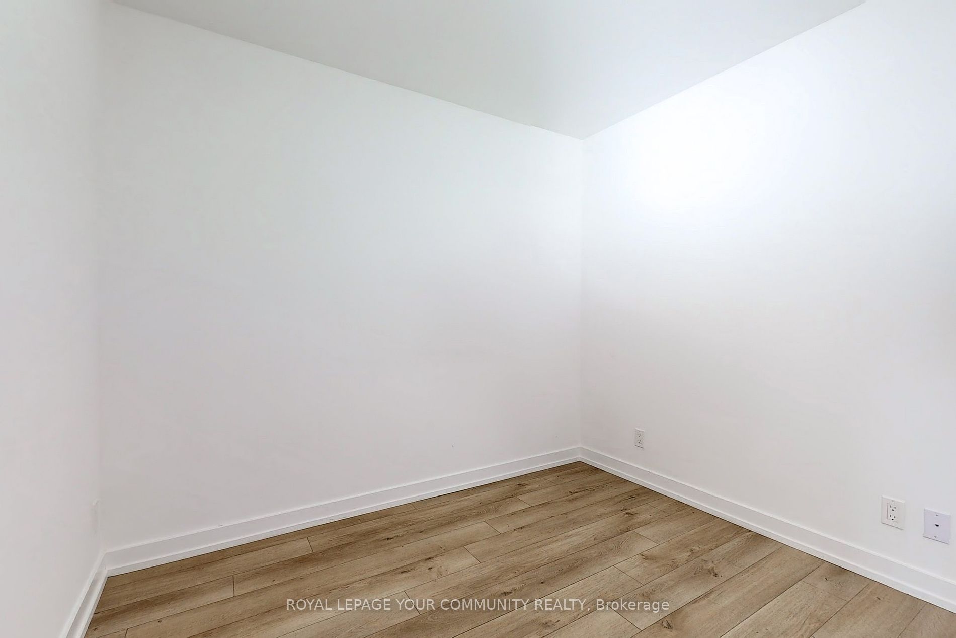 33 Helendale Ave, #1713