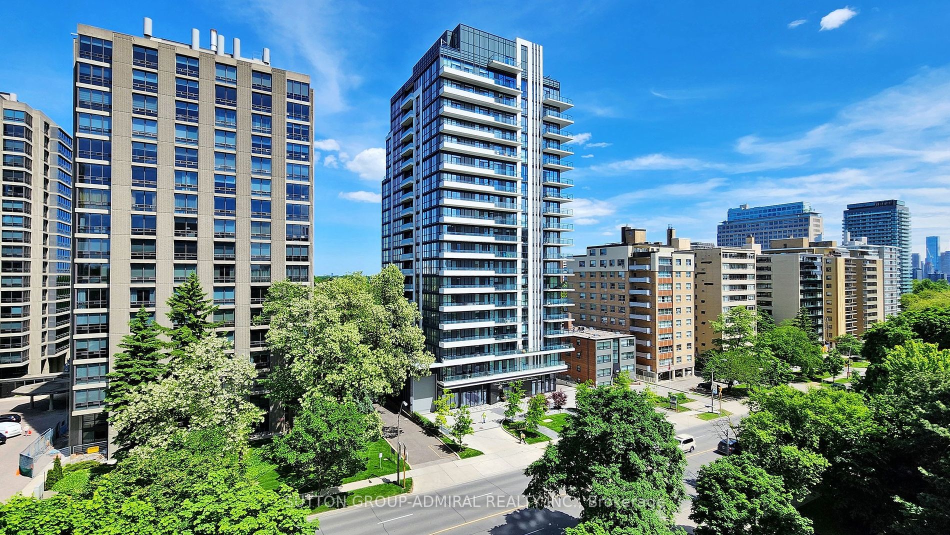 616 Avenue Rd, #602