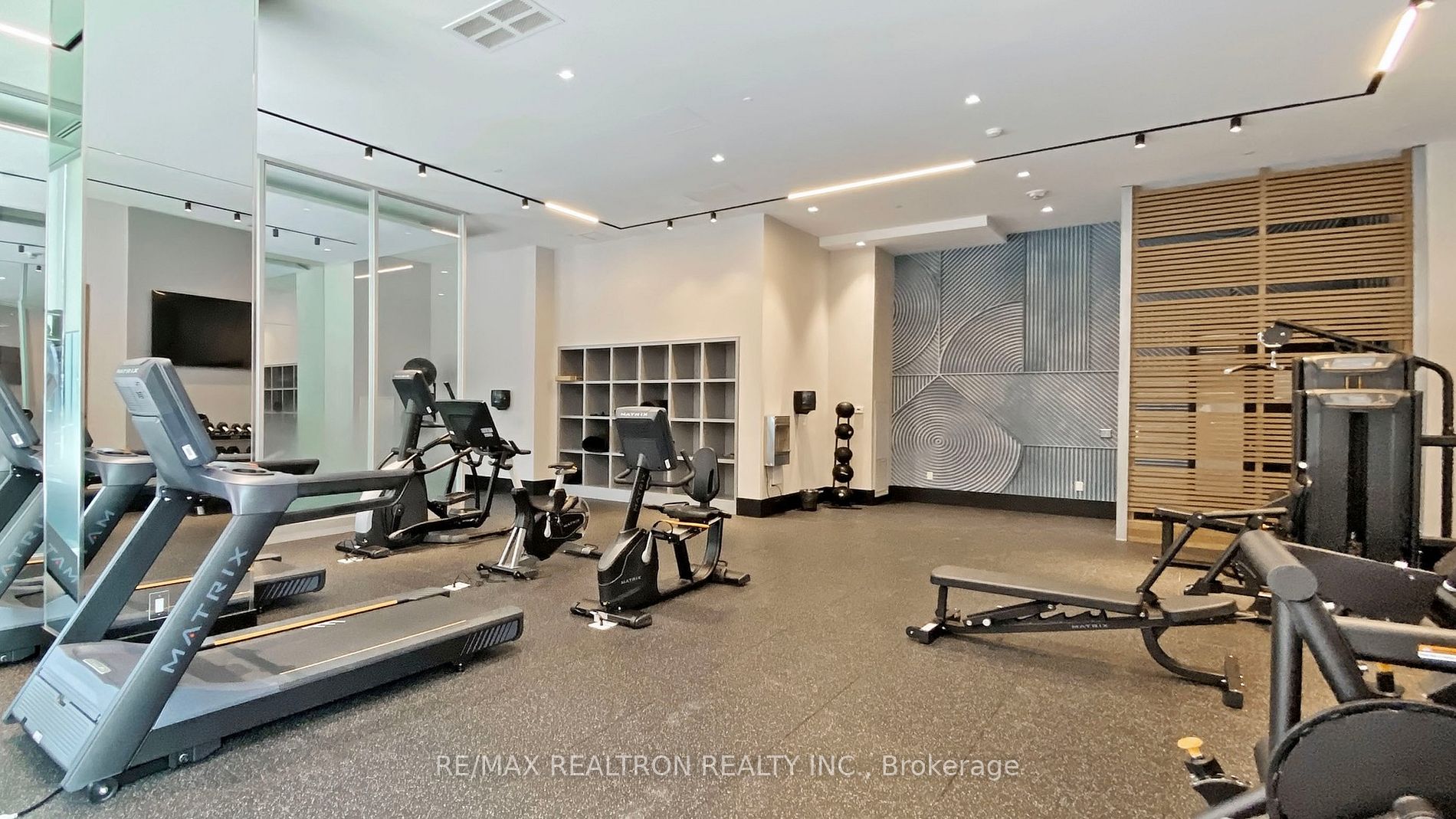 250 Lawrence Ave W, #601