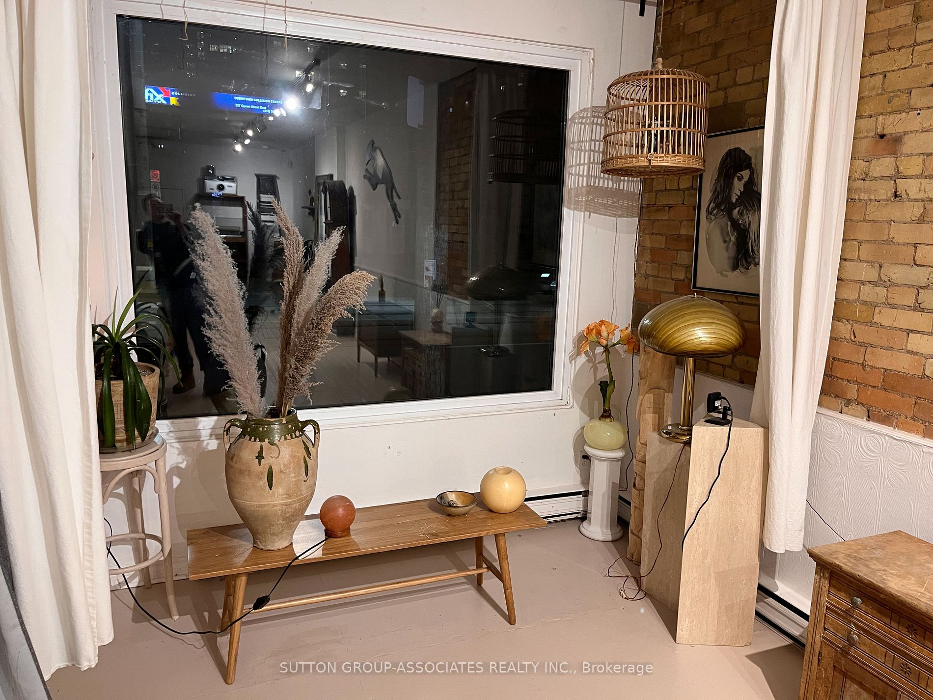 246 Queen Street E, #Main