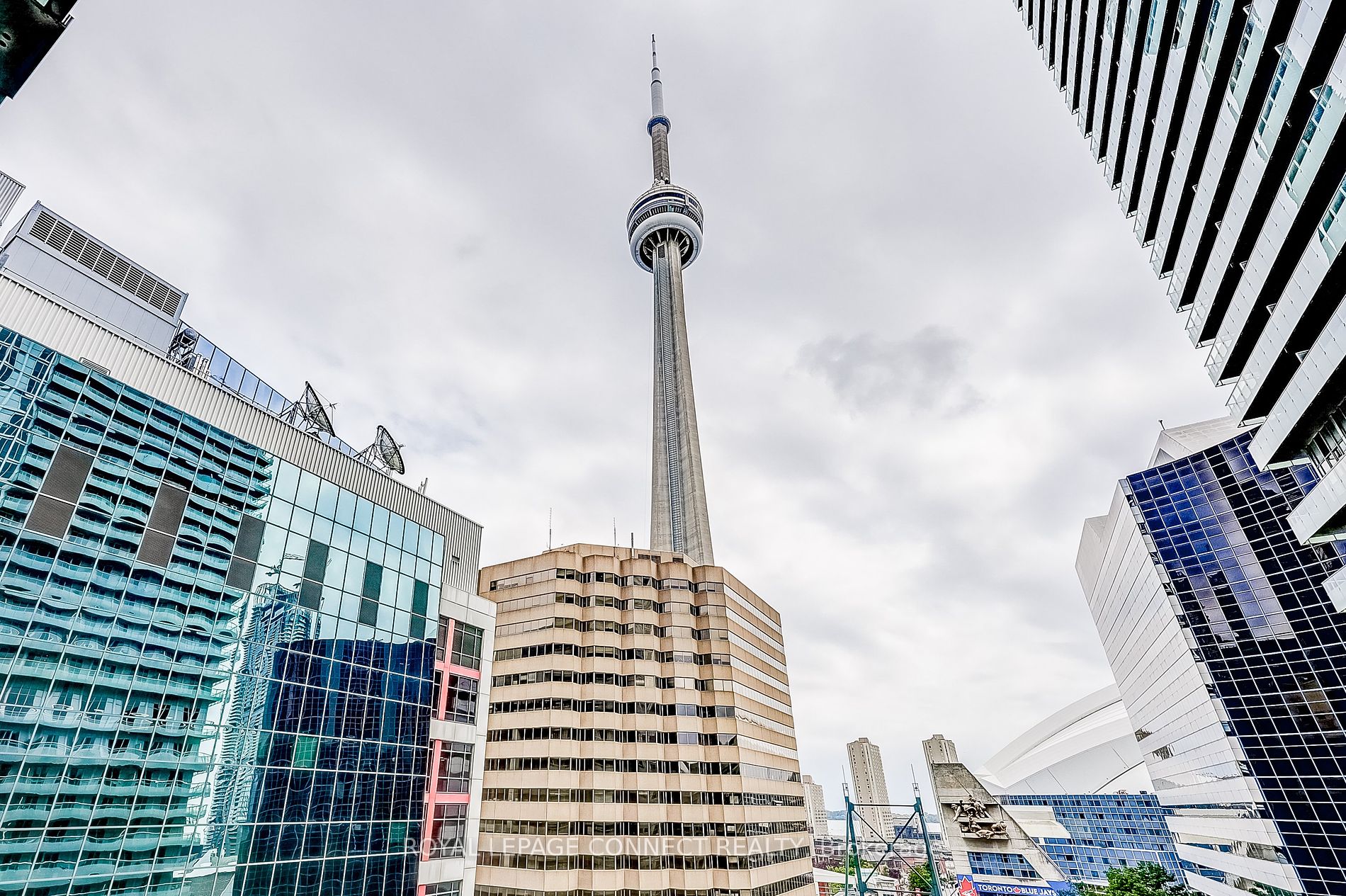 20 John St, #922
