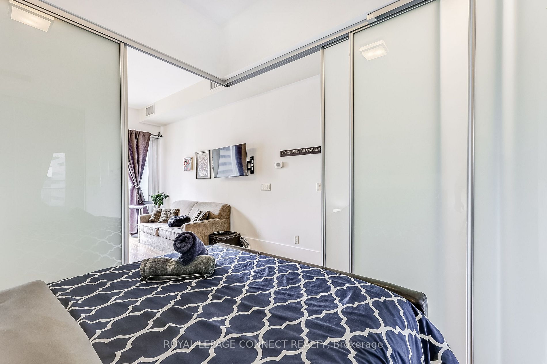 20 John St, #922