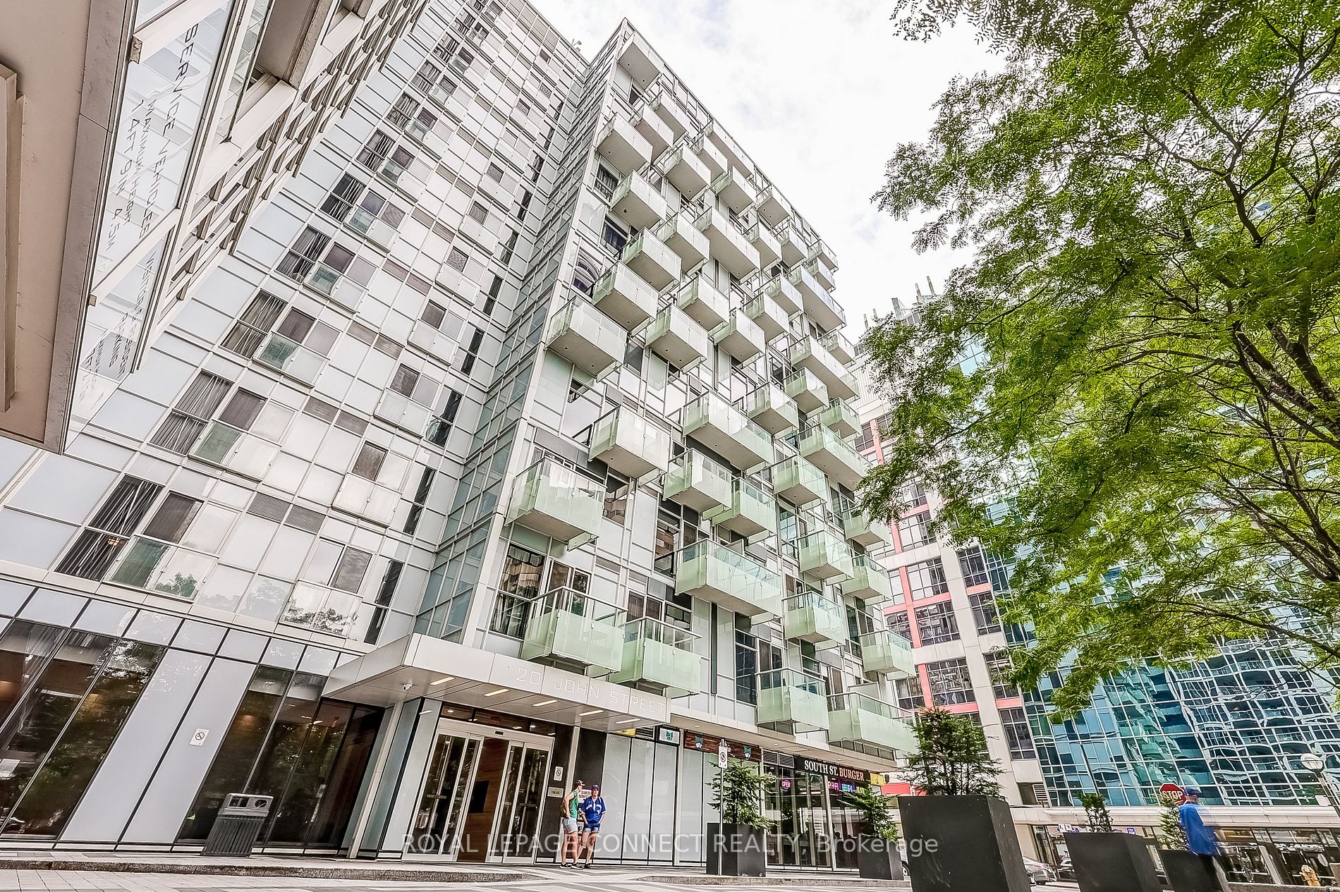 20 John St, #922