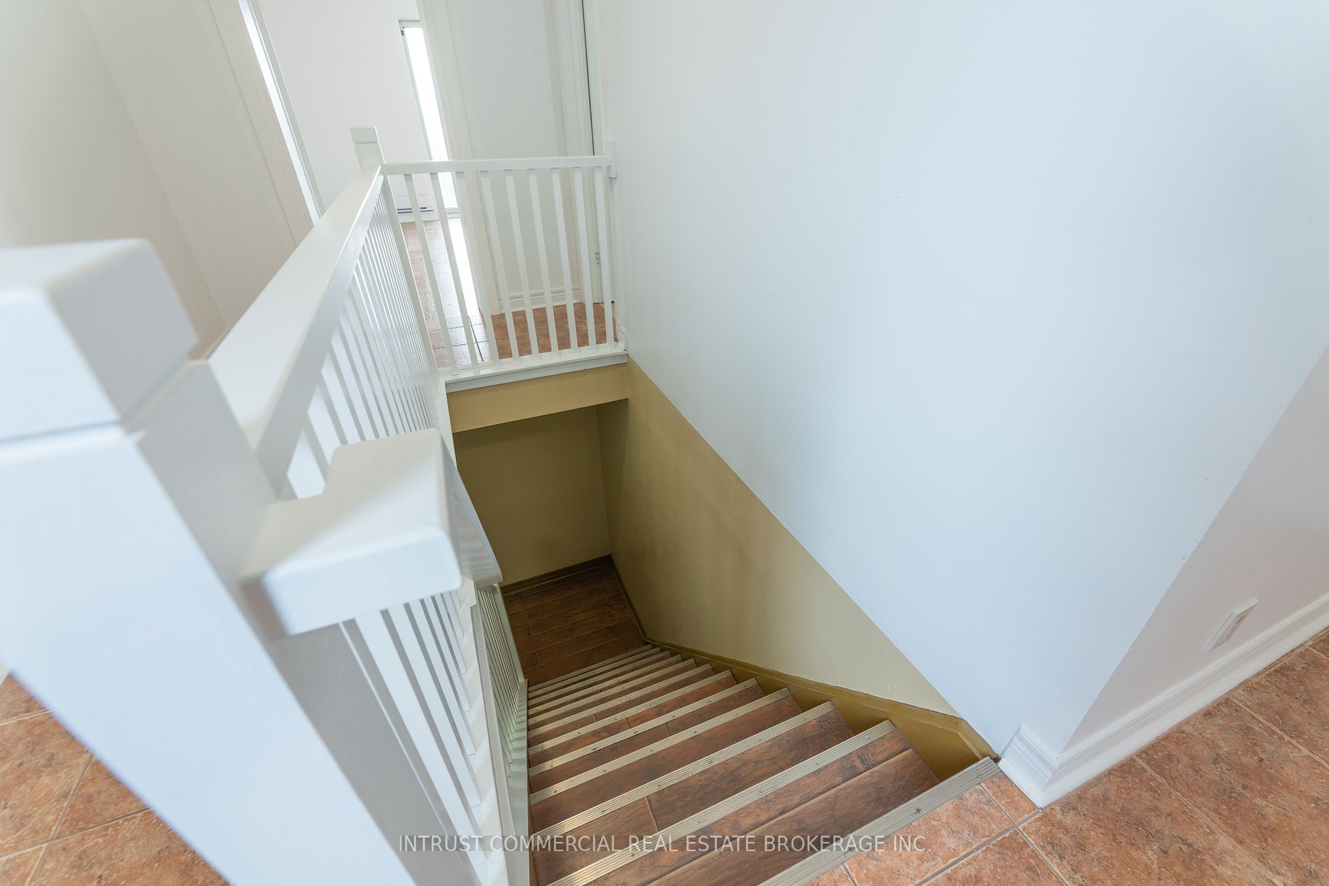 1473 Dundas St W, #2