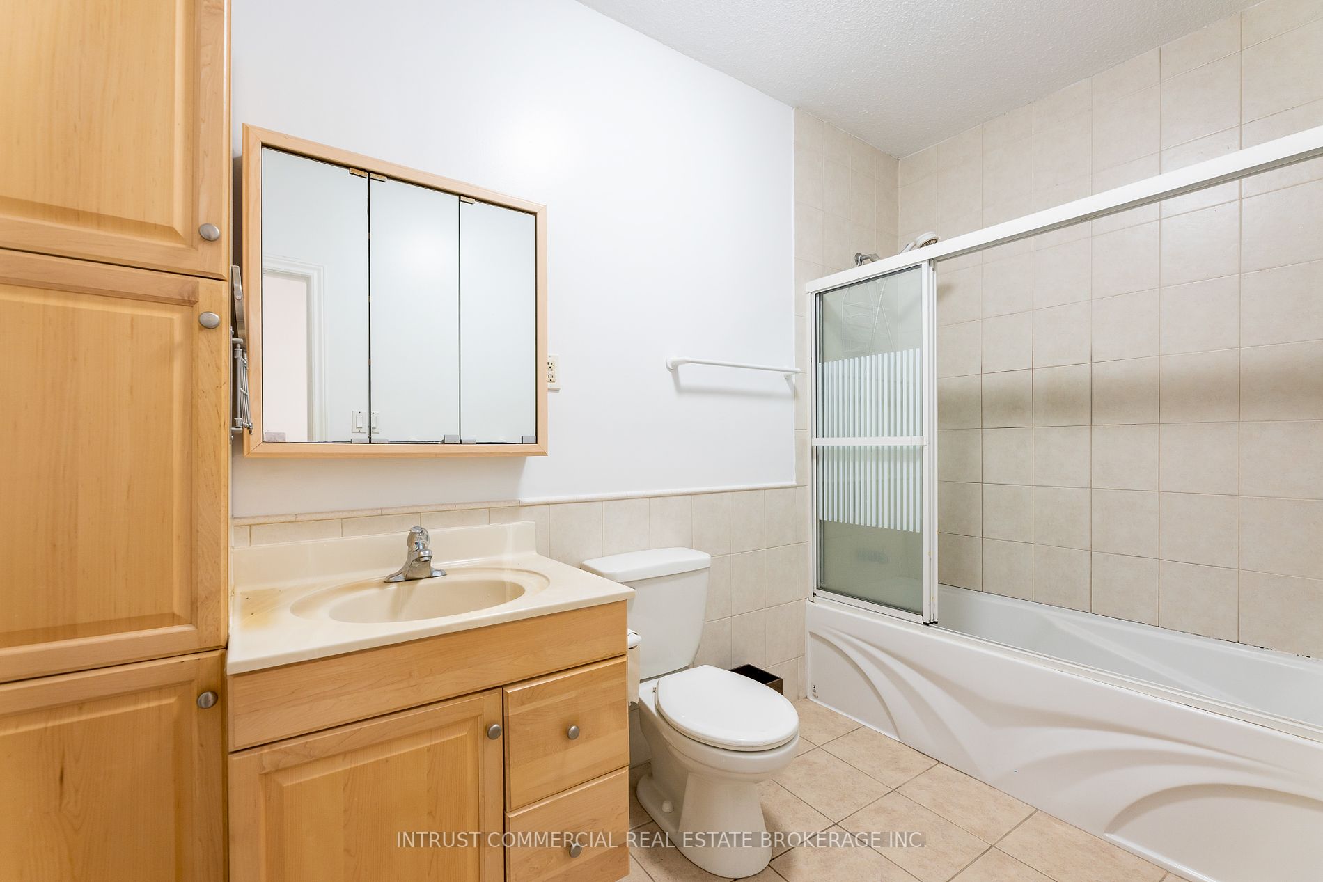 1473 Dundas St W, #2
