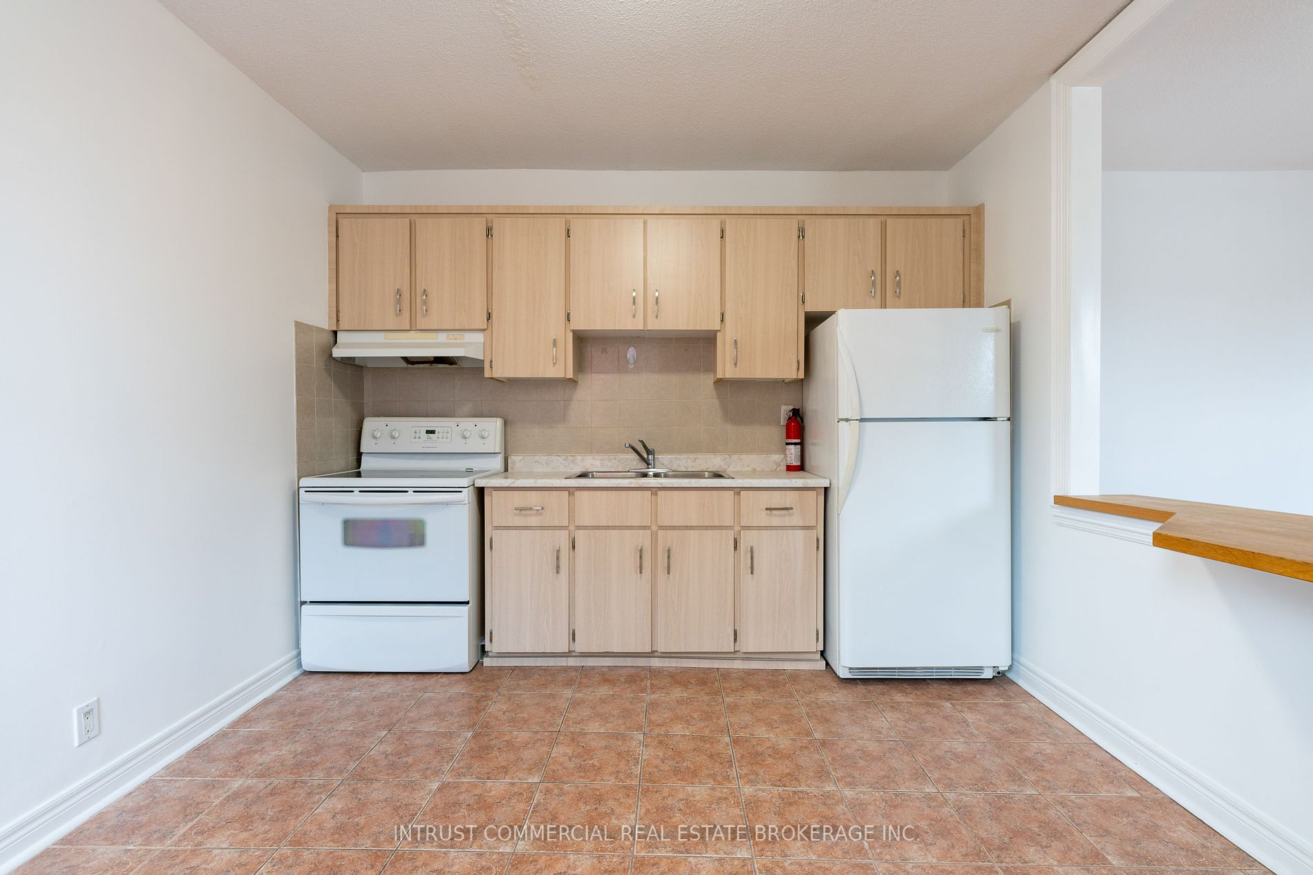 1473 Dundas St W, #2