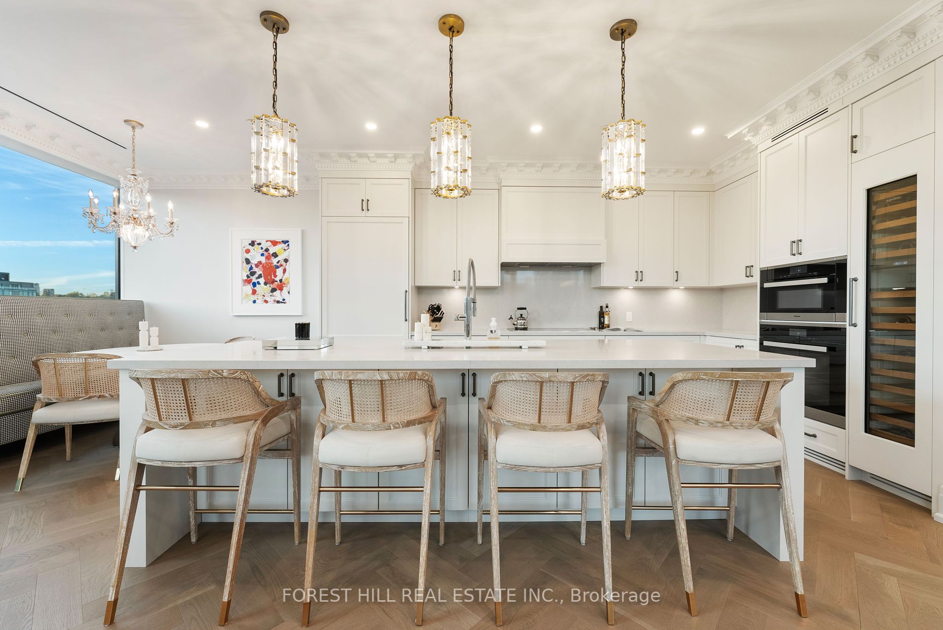 128 Hazelton Avenue, #602