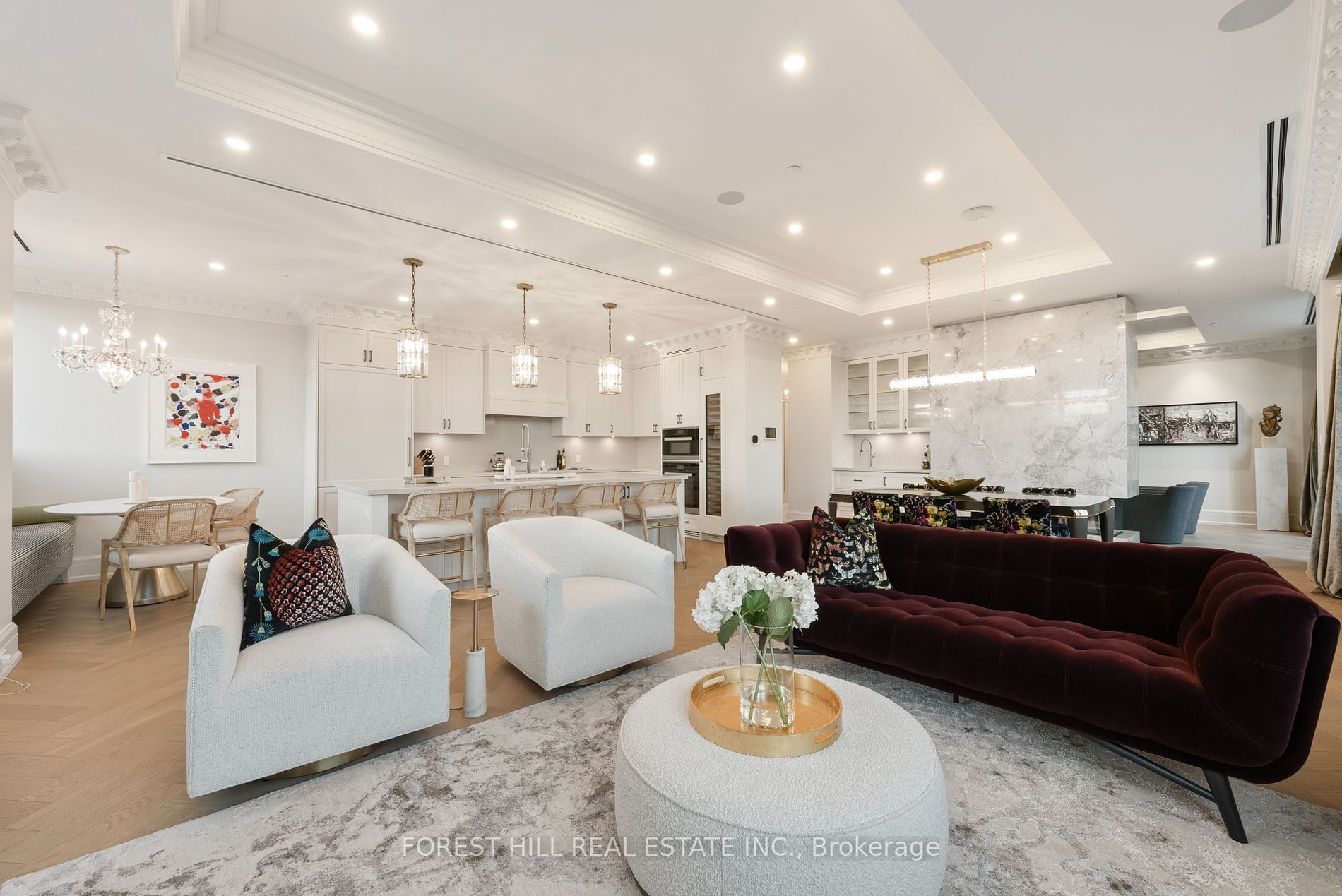 128 Hazelton Avenue, #602