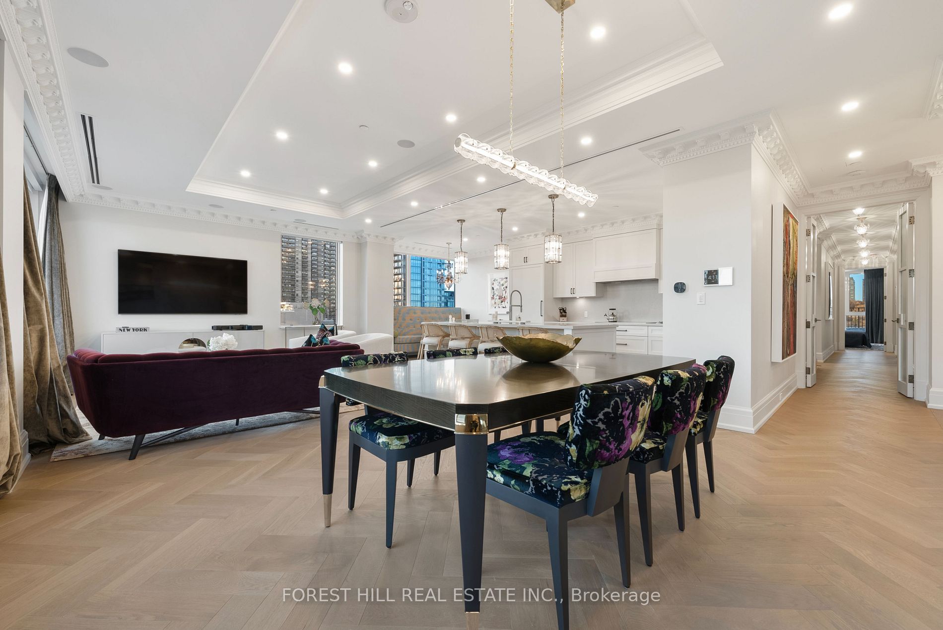 128 Hazelton Avenue, #602