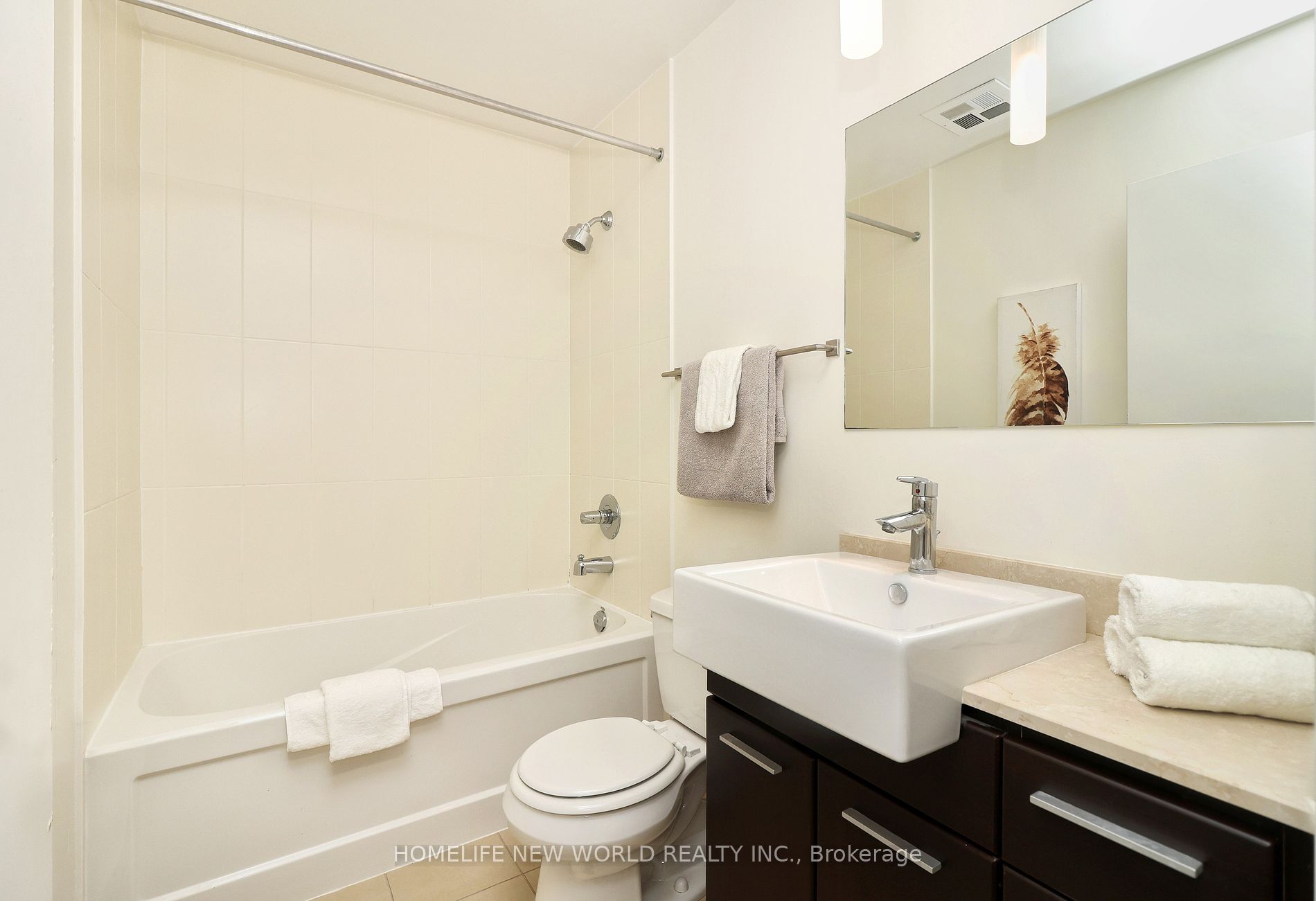 770 Bay St, #1613